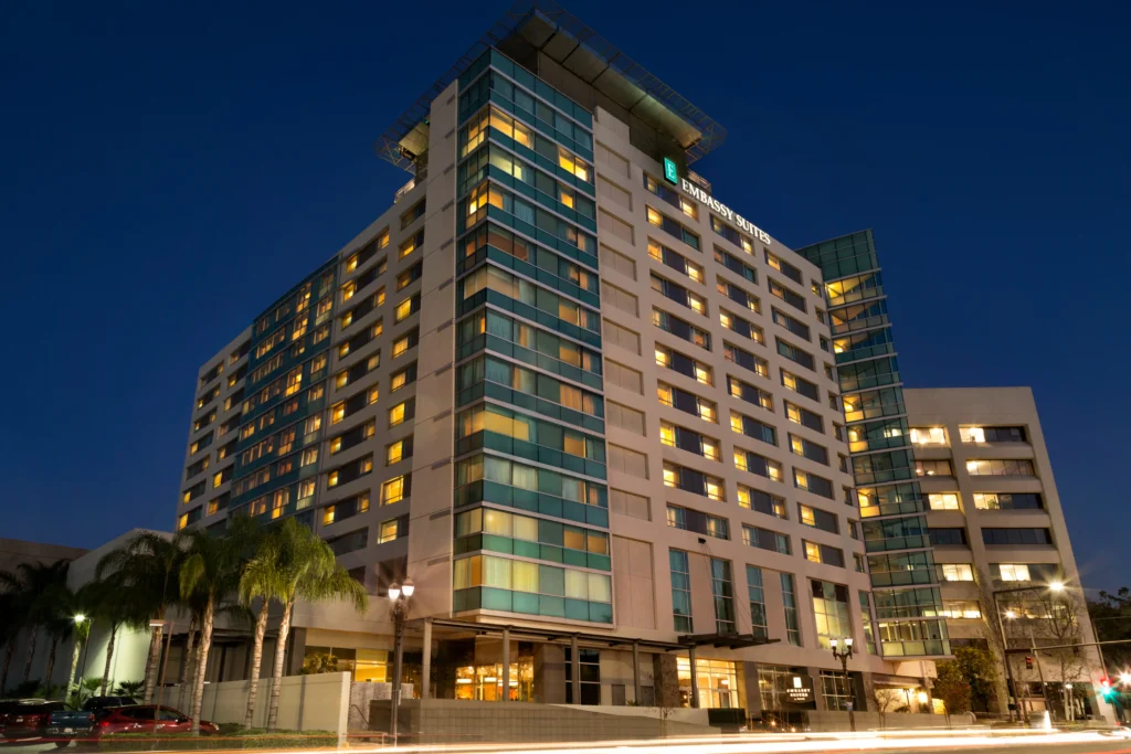 Embassy Suites by Hilton LA Glendale Exterior
