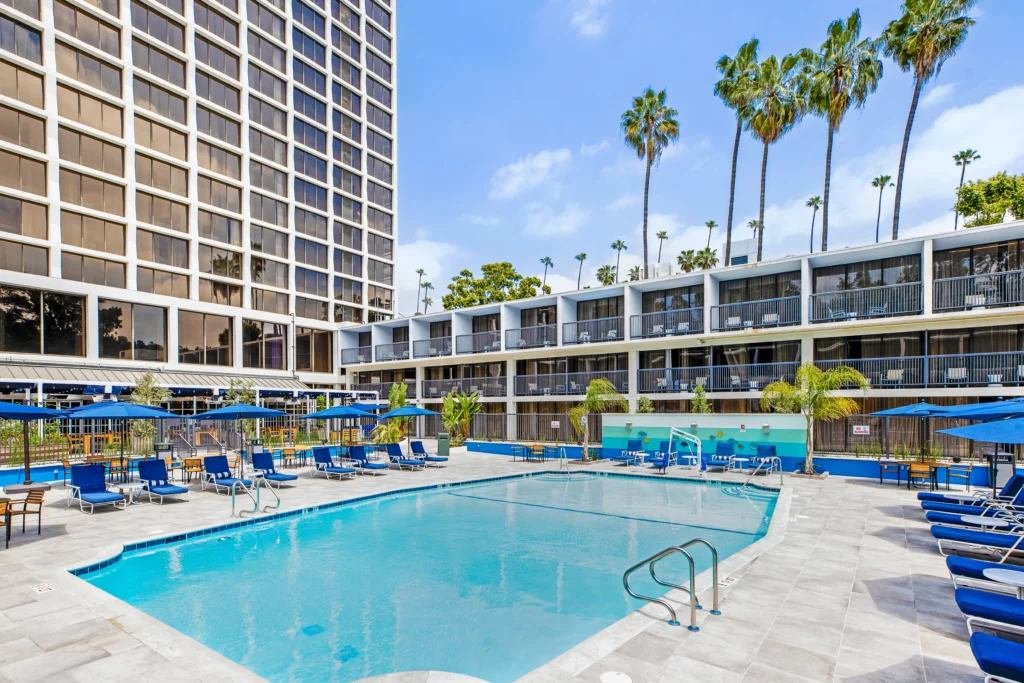 Sheraton Universal Hotel pool